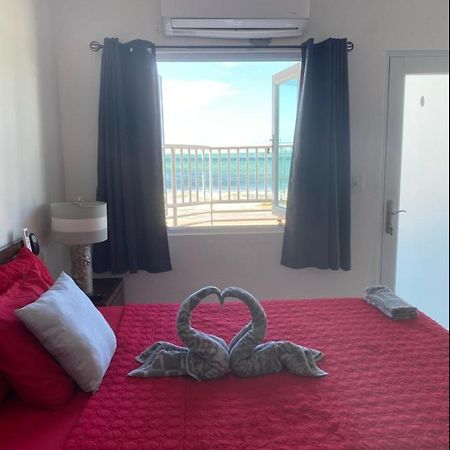 Sea Breezer Vacation Ocean Front En Condominio Playa Mar San Juan Exterior photo