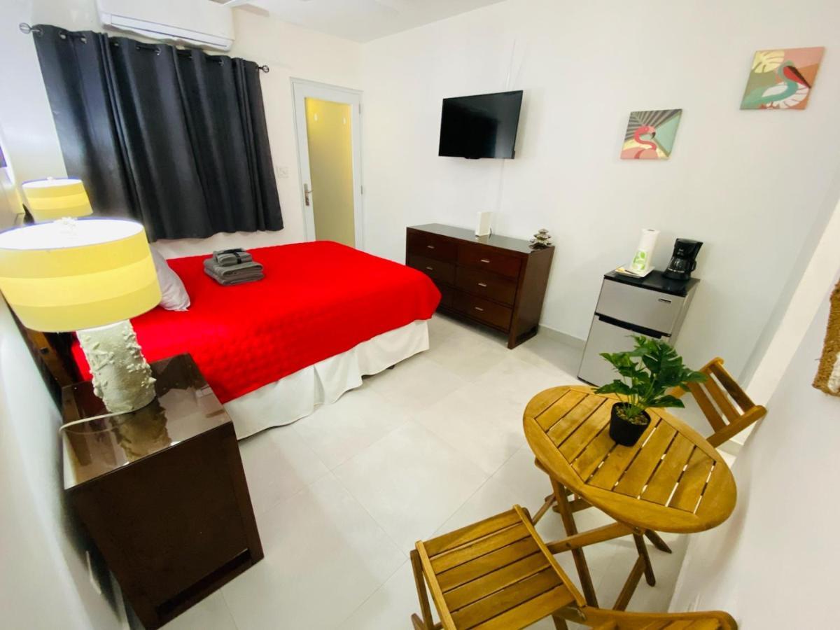 Sea Breezer Vacation Ocean Front En Condominio Playa Mar San Juan Exterior photo